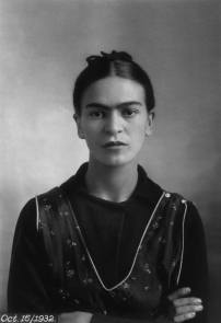Frida Kahlo, von ihrem Vater fotografiert